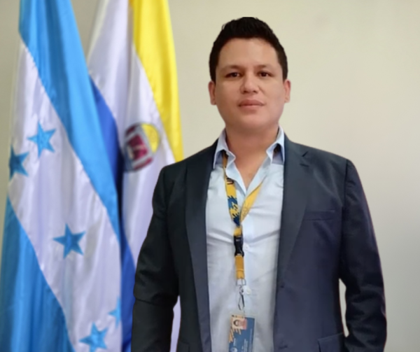 Dr2. Nahun Lanza